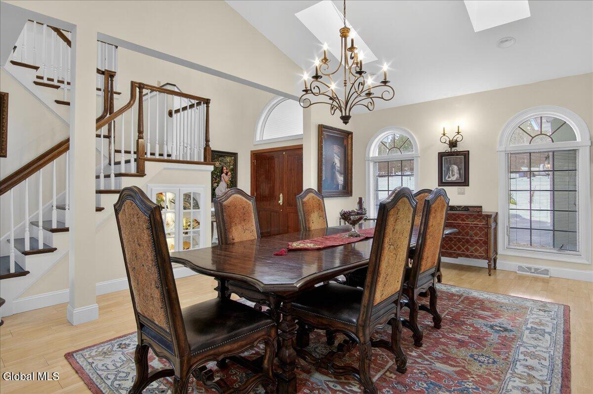 108 Woods Lane Colonie NY 12204