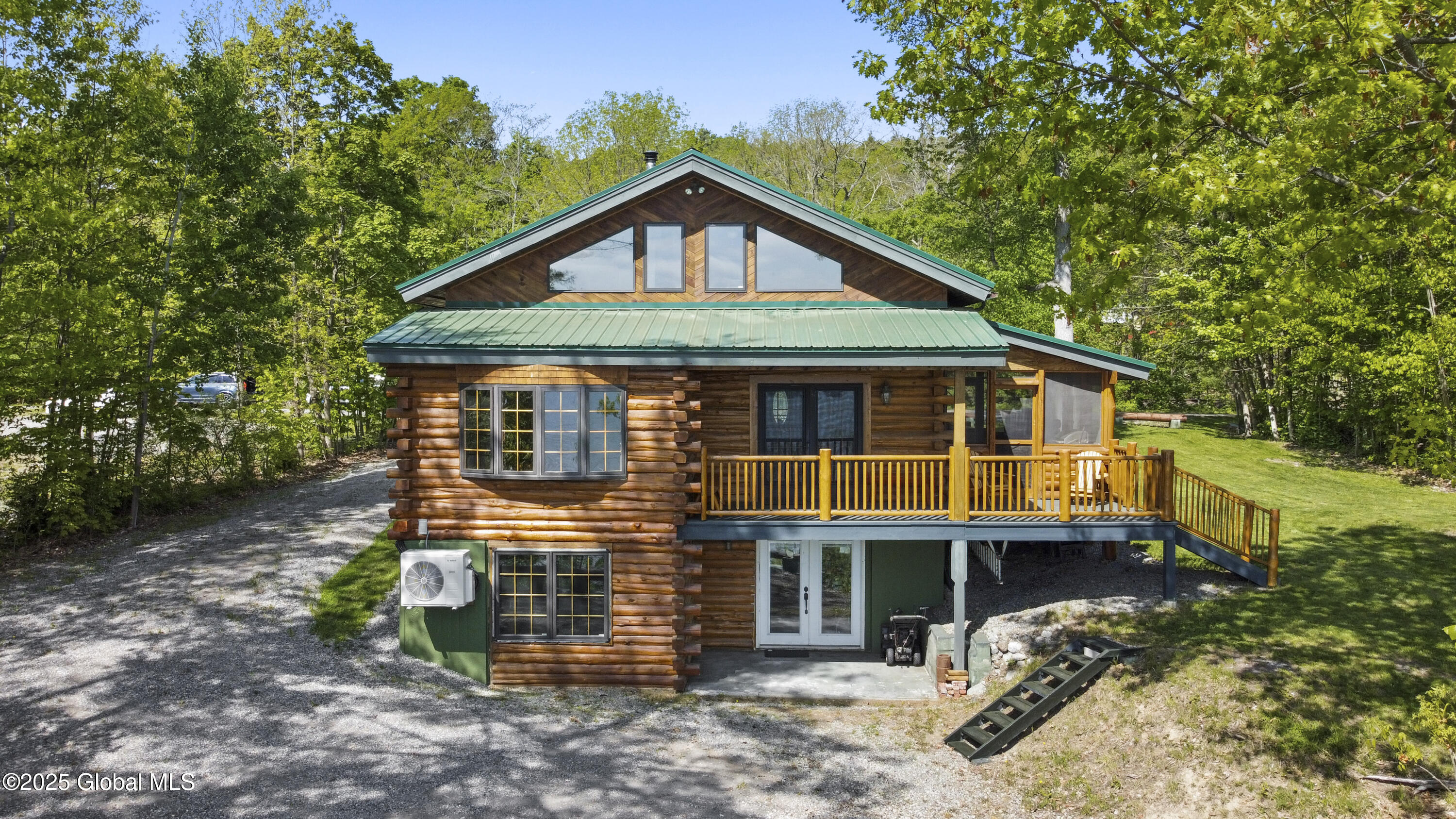89 Captains Cove Crown Point NY 12928