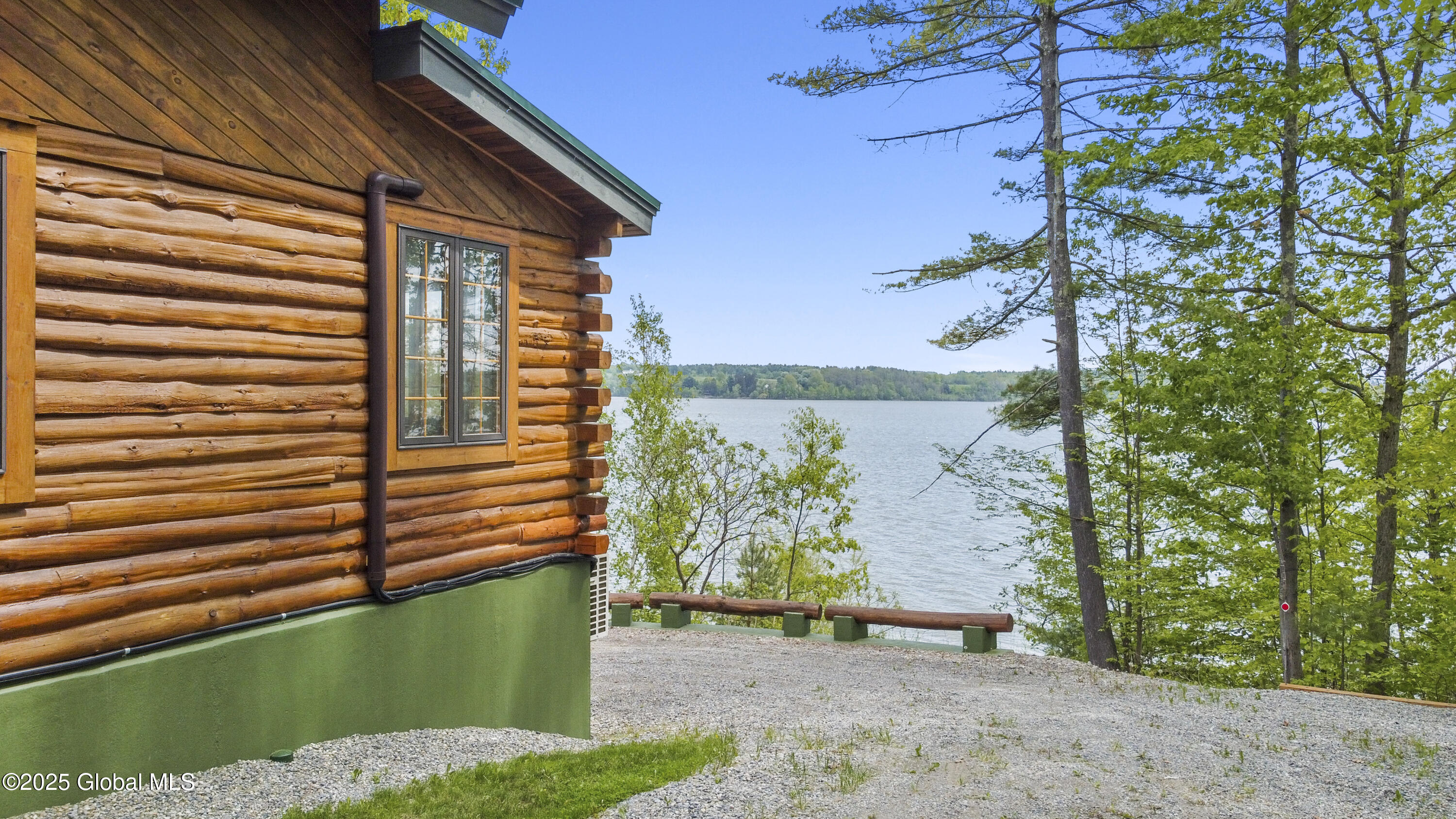 89 Captains Cove Crown Point NY 12928