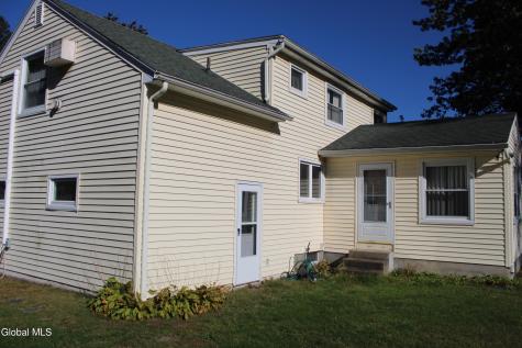 4 Country Road Albany NY 12203