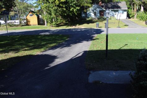 4 Country Road Albany NY 12203