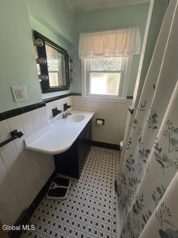 15 Chester Court Troy NY 12182