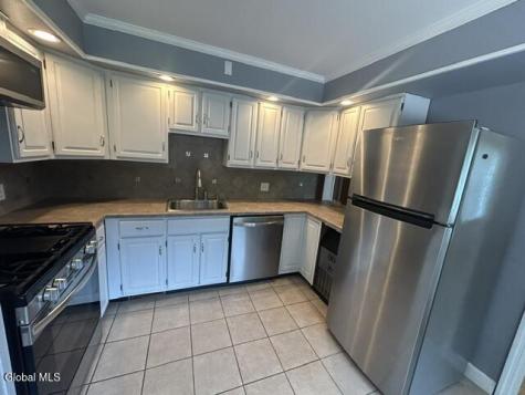 15 Chester Court Troy NY 12182