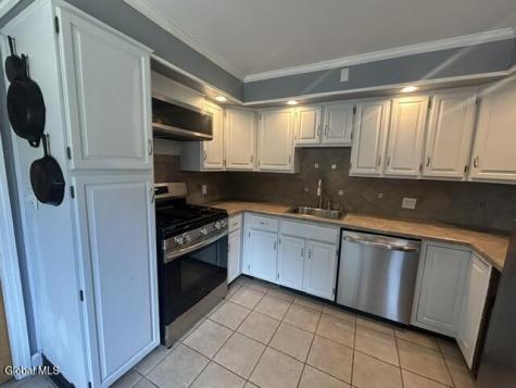 15 Chester Court Troy NY 12182