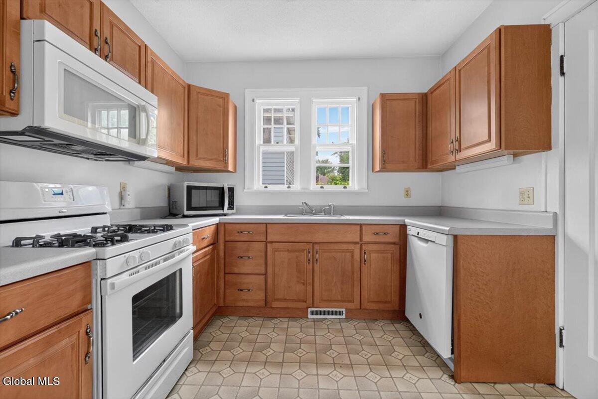 6 Van Buren Street Albany NY 12206