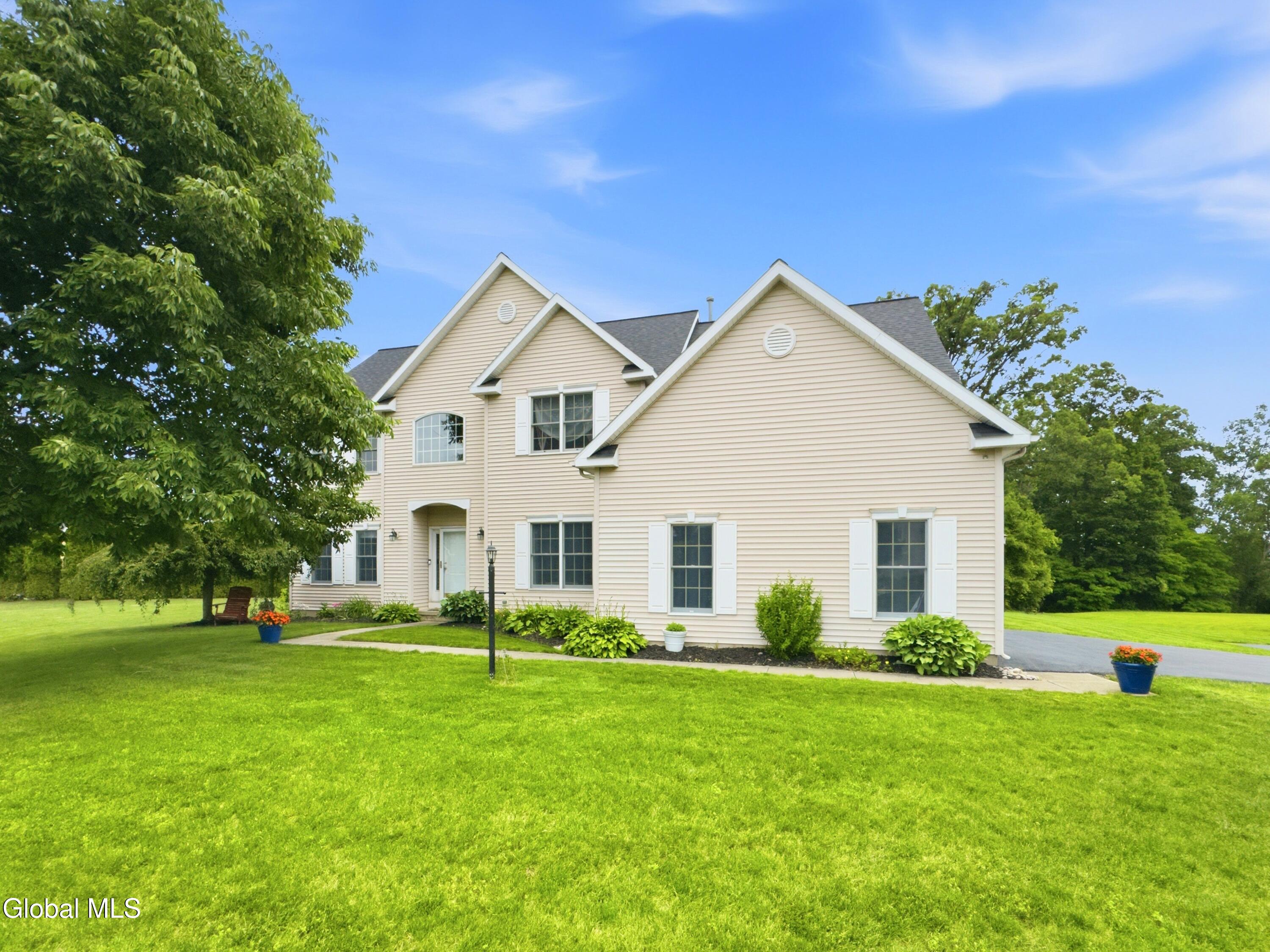 12 Bridget Circle Cohoes NY 12047