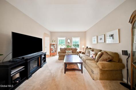 12 Bridget Circle Cohoes NY 12047