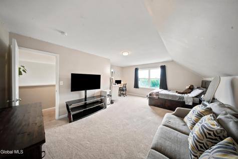 12 Bridget Circle Cohoes NY 12047