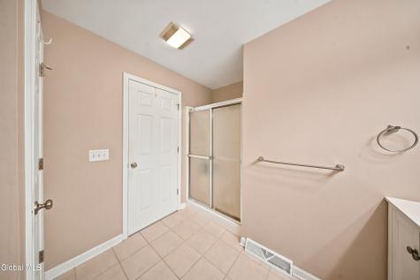 12 Bridget Circle Cohoes NY 12047