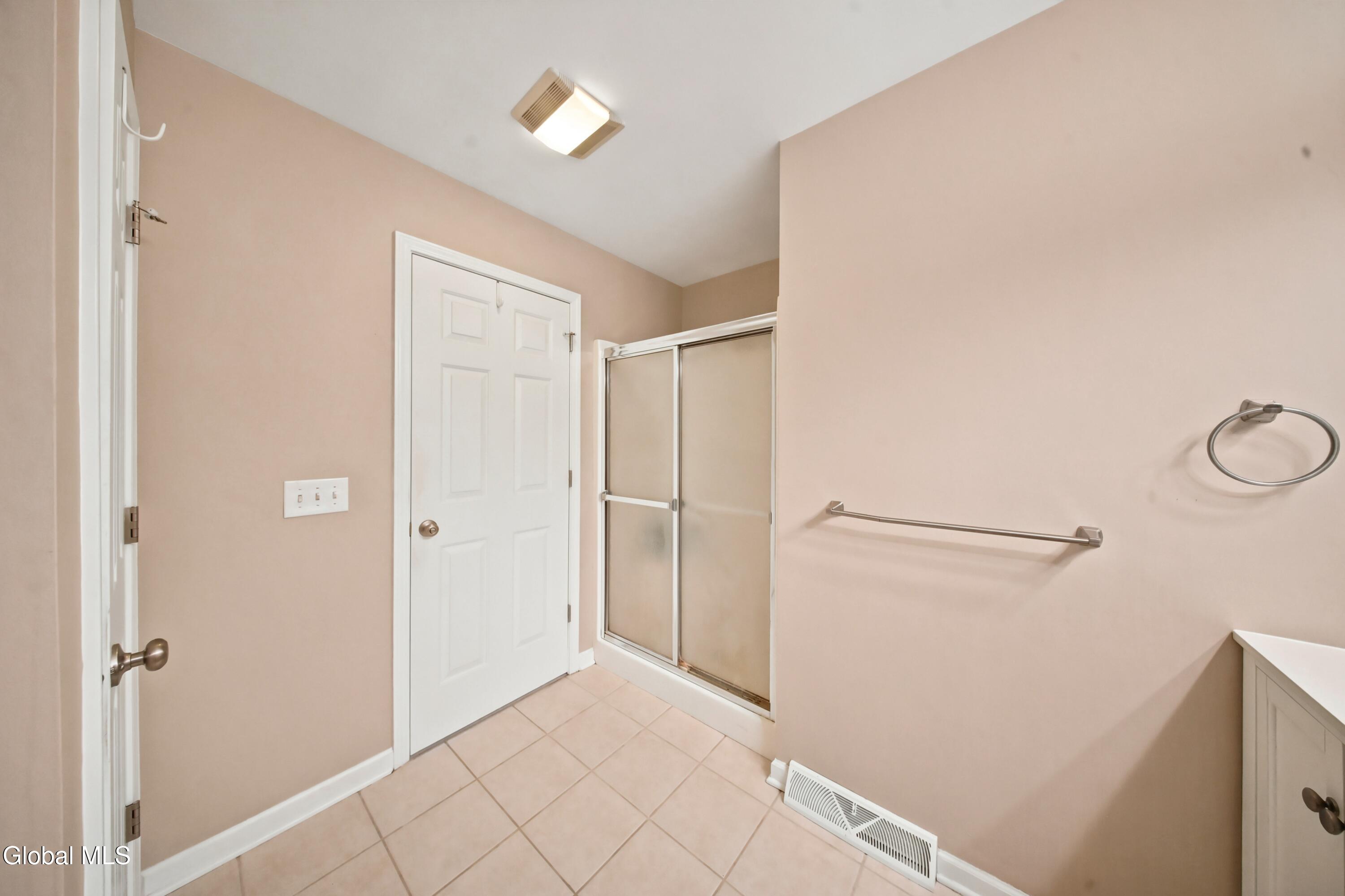 12 Bridget Circle Cohoes NY 12047