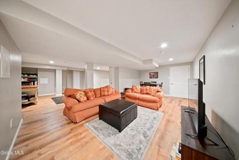 12 Bridget Circle Cohoes NY 12047