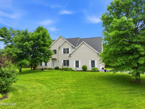 12 Bridget Circle Cohoes NY 12047