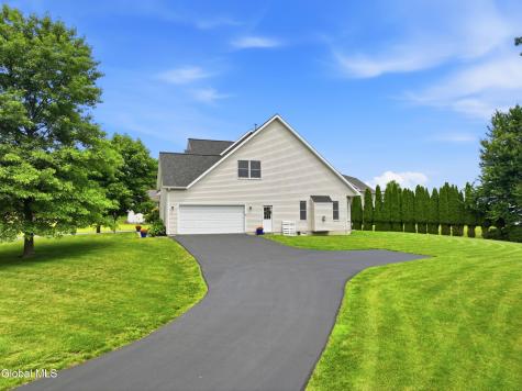 12 Bridget Circle Cohoes NY 12047