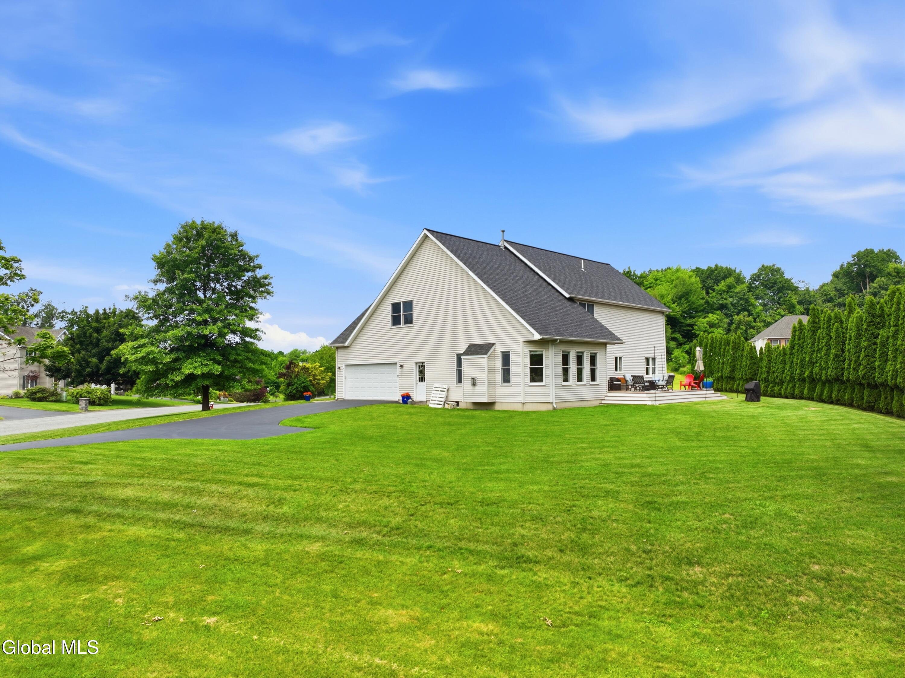 12 Bridget Circle Cohoes NY 12047