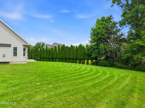 12 Bridget Circle Cohoes NY 12047