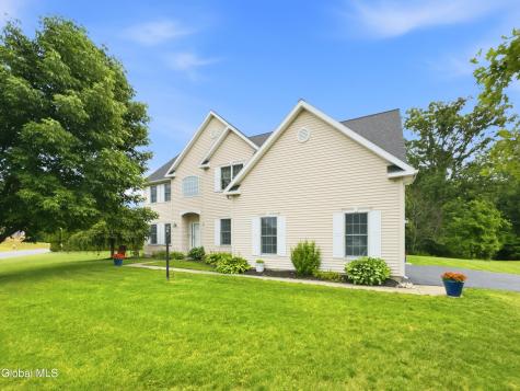 12 Bridget Circle Cohoes NY 12047
