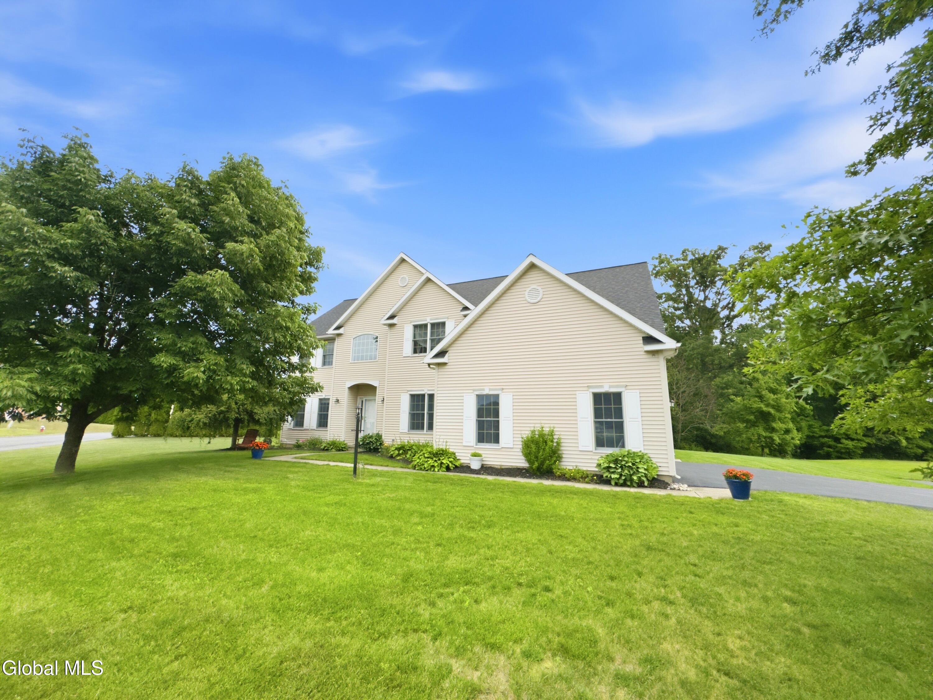 12 Bridget Circle Cohoes NY 12047