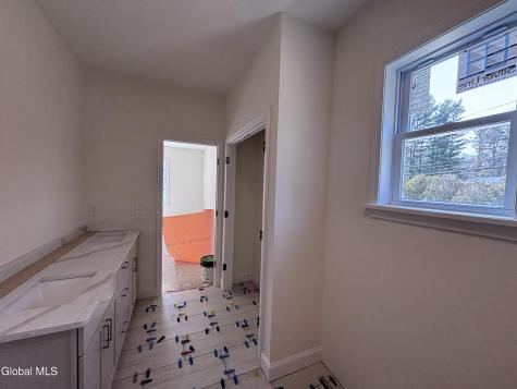 3 Wyatt's Way Clifton Park NY 12065