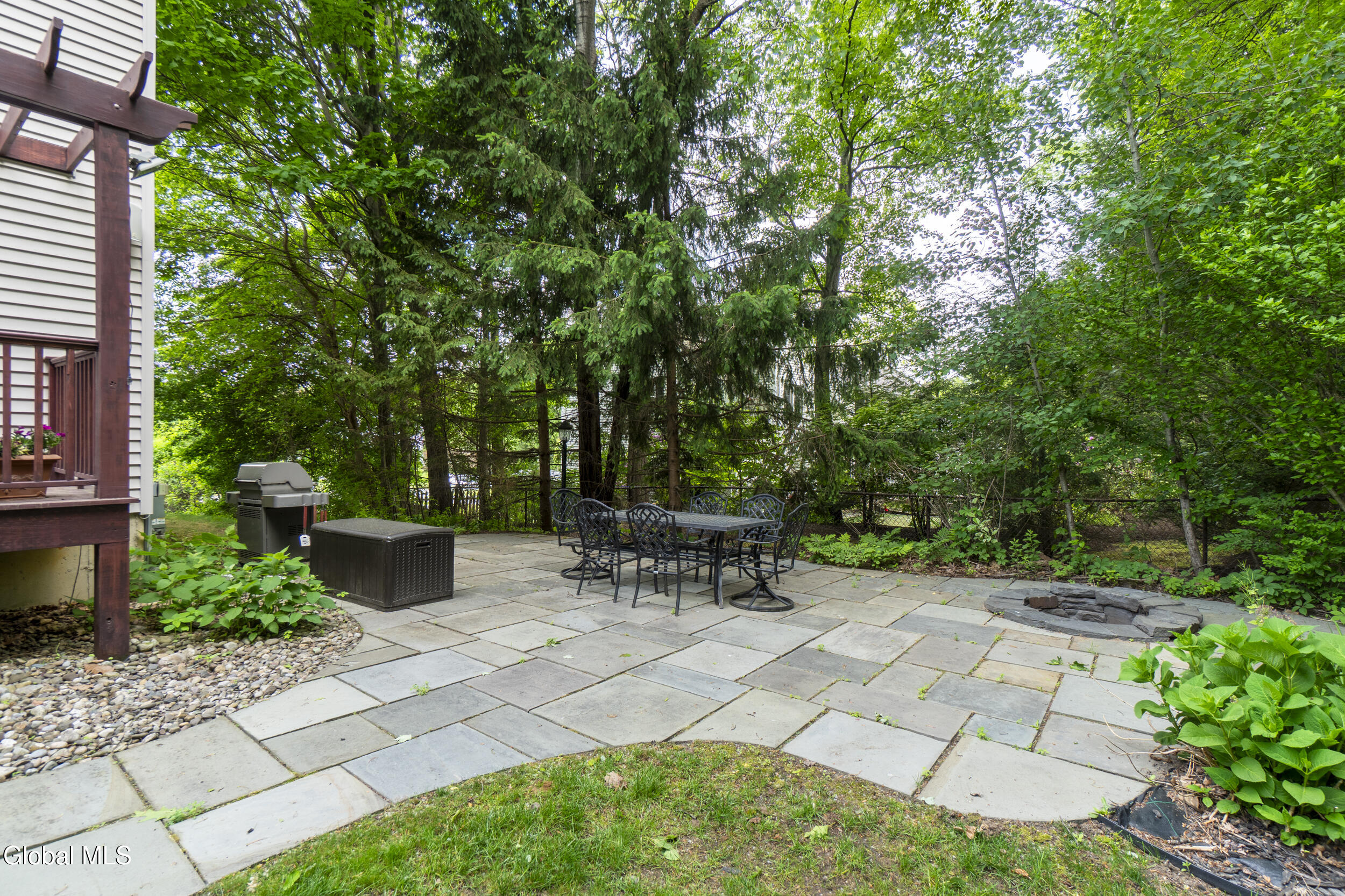15 Wildwood Drive Loudonville NY 12211