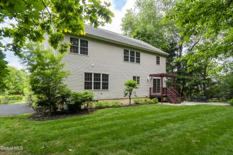 15 Wildwood Drive Loudonville NY 12211