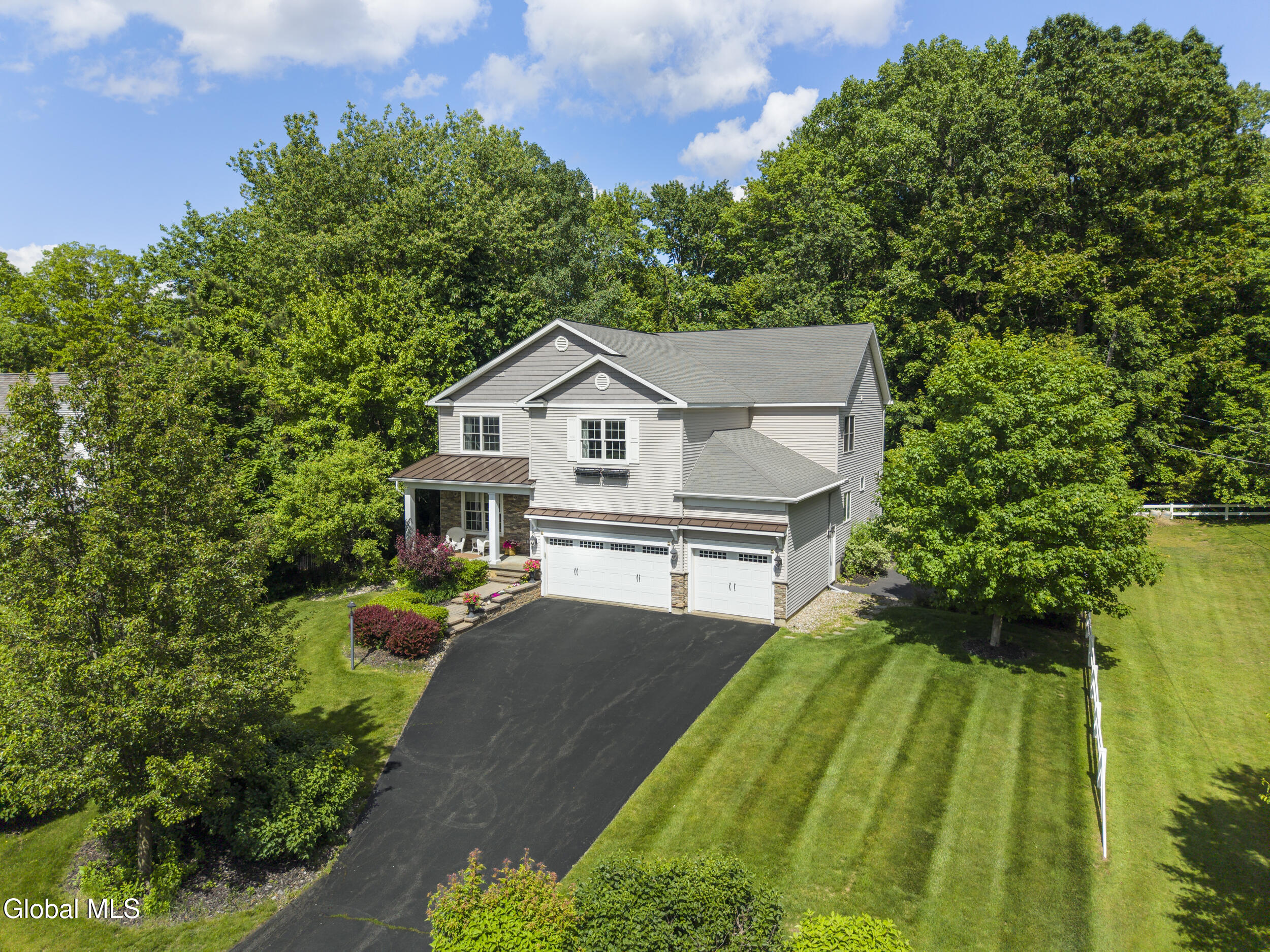 15 Wildwood Drive Loudonville NY 12211