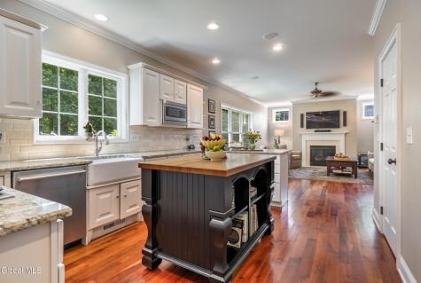 15 Wildwood Drive Loudonville NY 12211