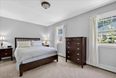 3423 Gari Lane Schenectady NY 12303