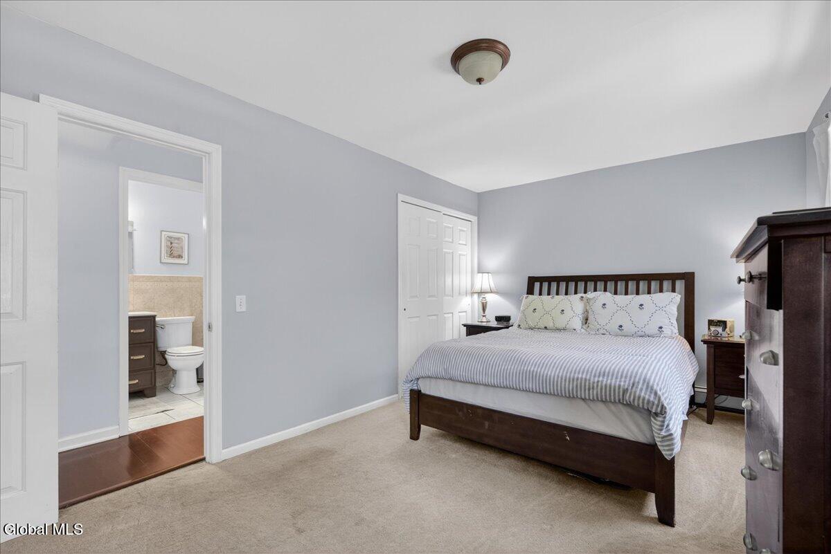 3423 Gari Lane Schenectady NY 12303