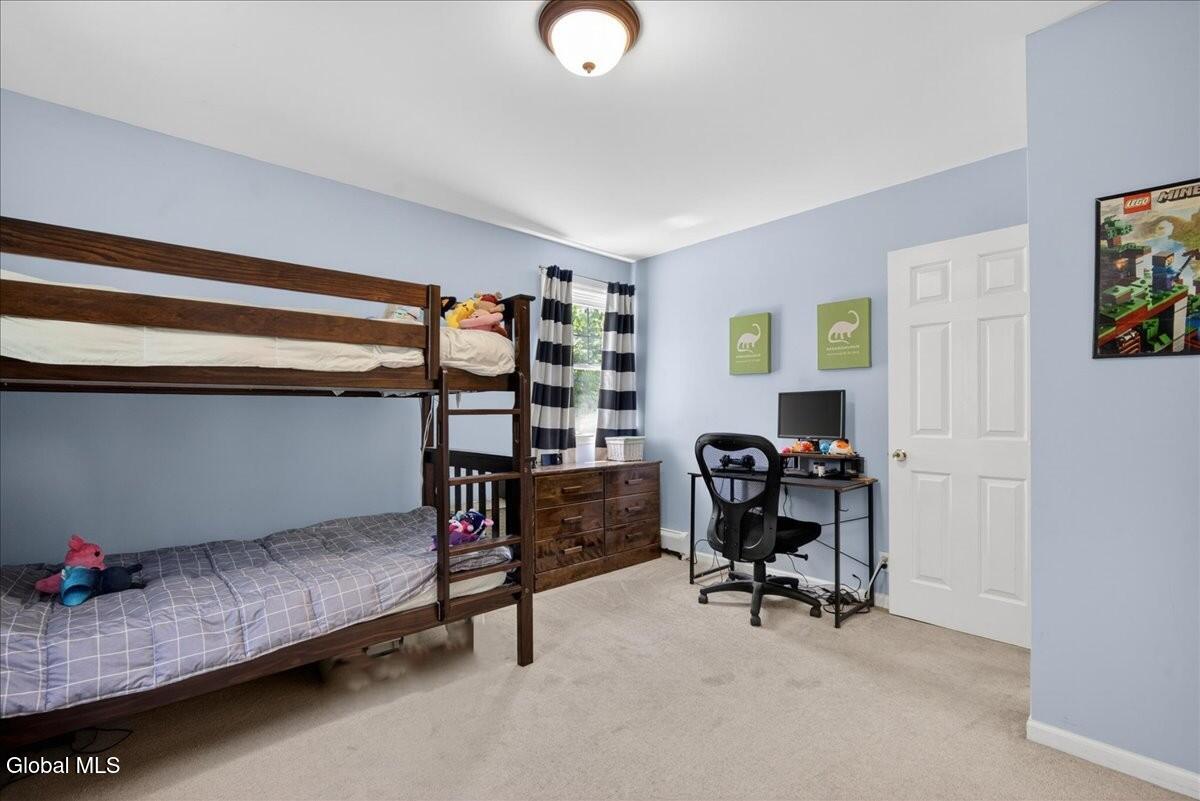 3423 Gari Lane Schenectady NY 12303