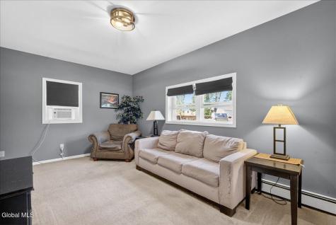 3423 Gari Lane Schenectady NY 12303