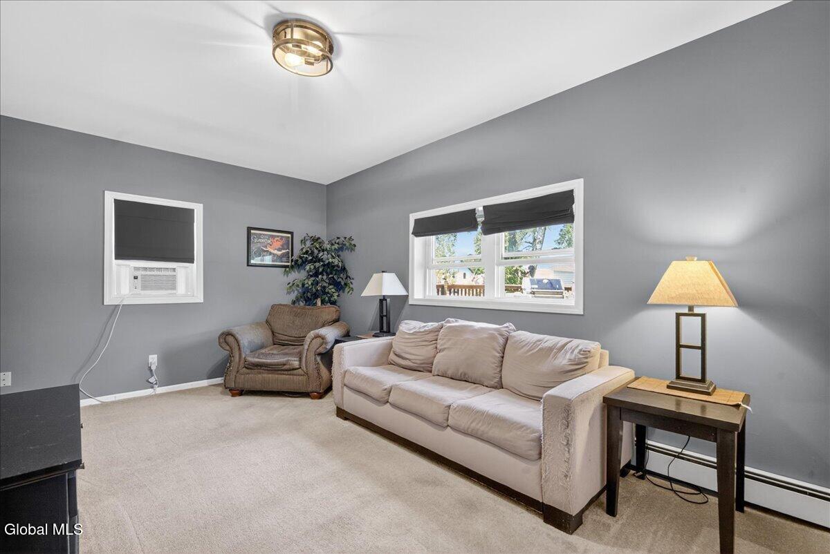 3423 Gari Lane Schenectady NY 12303