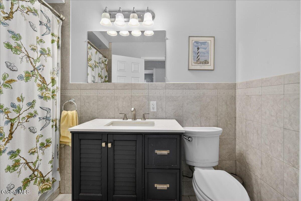 3423 Gari Lane Schenectady NY 12303