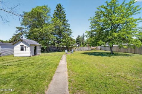 3423 Gari Lane Schenectady NY 12303