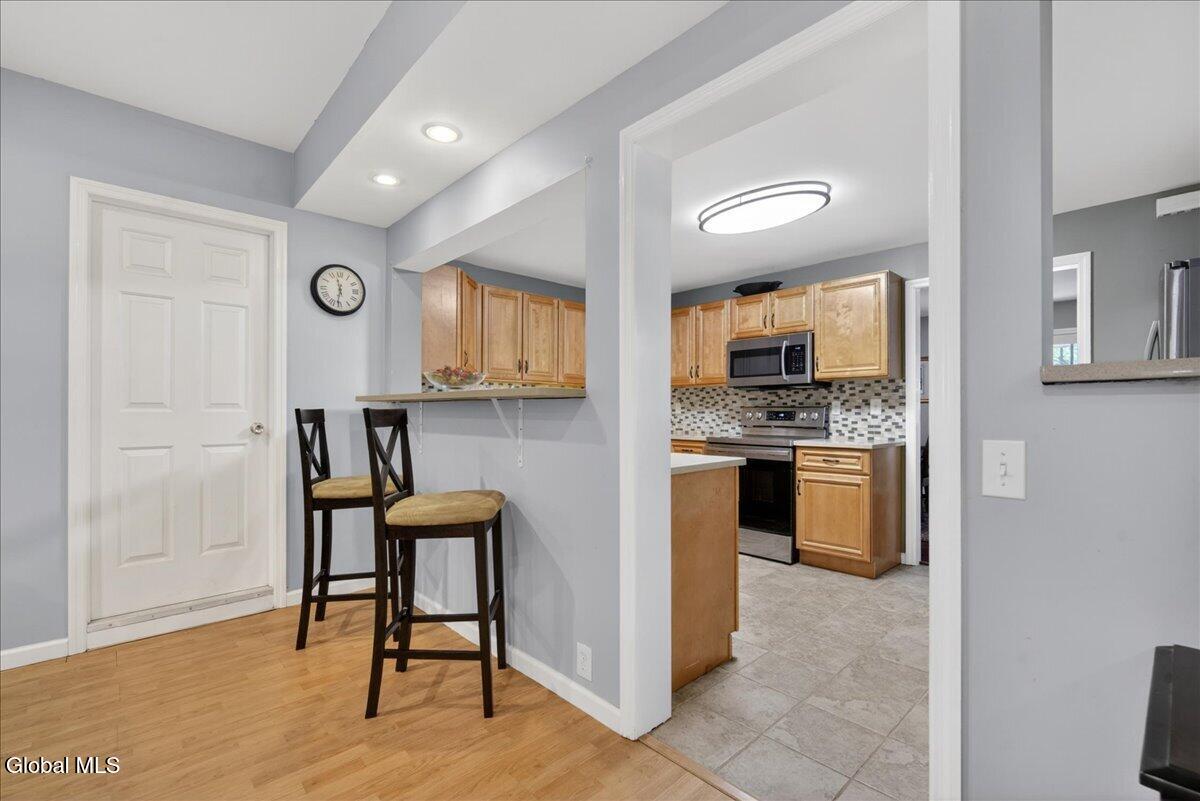 3423 Gari Lane Schenectady NY 12303