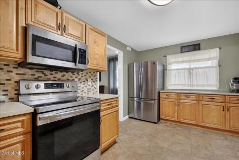 3423 Gari Lane Schenectady NY 12303