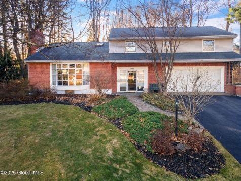 1349 Stanley Lane Niskayuna NY 12309