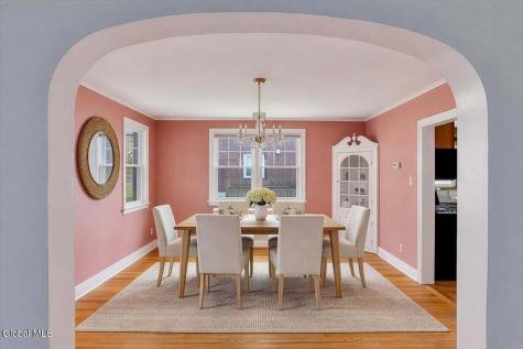 7 Tudor Road Albany NY 12203