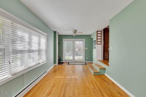 7 Tudor Road Albany NY 12203