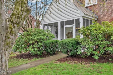 7 Tudor Road Albany NY 12203