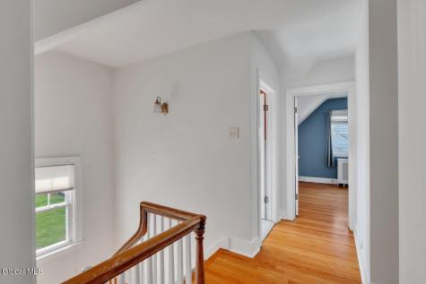 7 Tudor Road Albany NY 12203