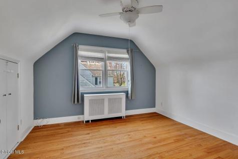 7 Tudor Road Albany NY 12203