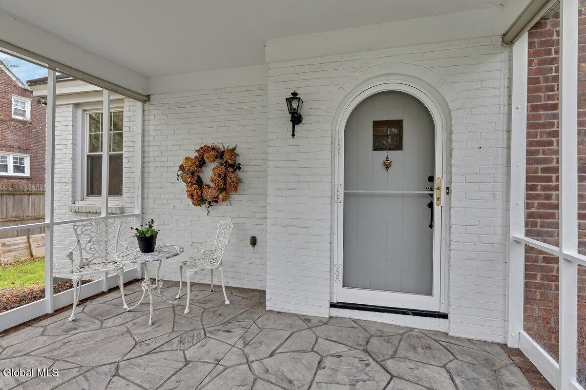 7 Tudor Road Albany NY 12203