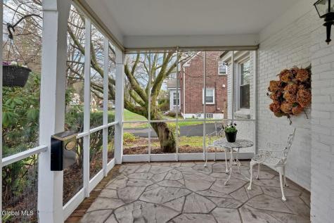 7 Tudor Road Albany NY 12203