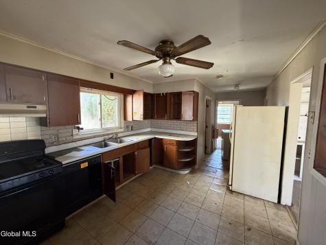 33 Wendell Street Ravena NY 12143