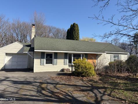 33 Wendell Street Ravena NY 12143