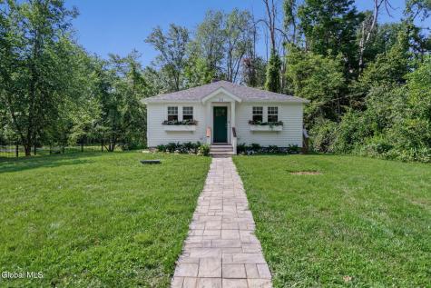 24 W Kaydeross Avenue Saratoga Springs NY 12866