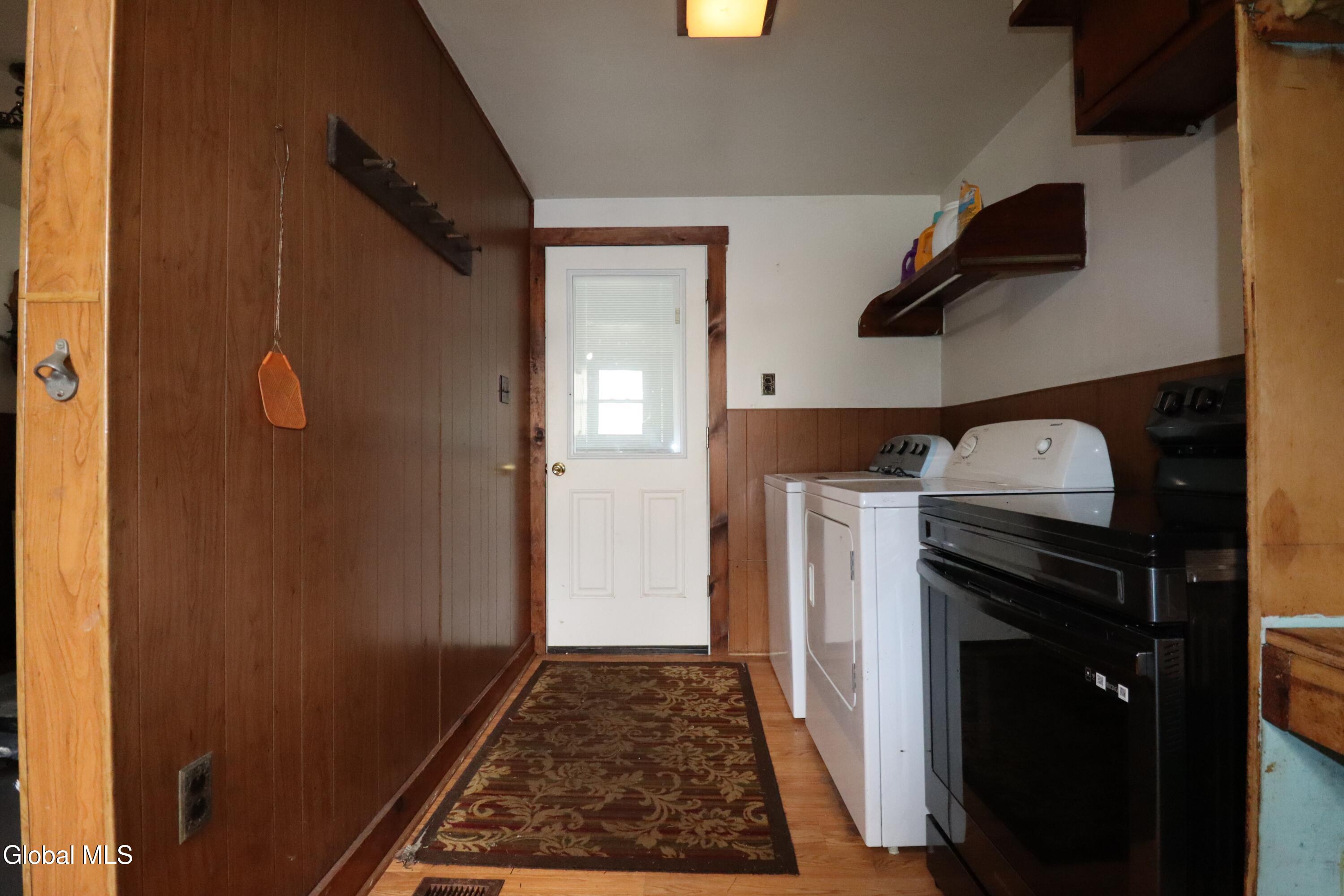 113 Dumler Lane Fort Hunter NY 12069