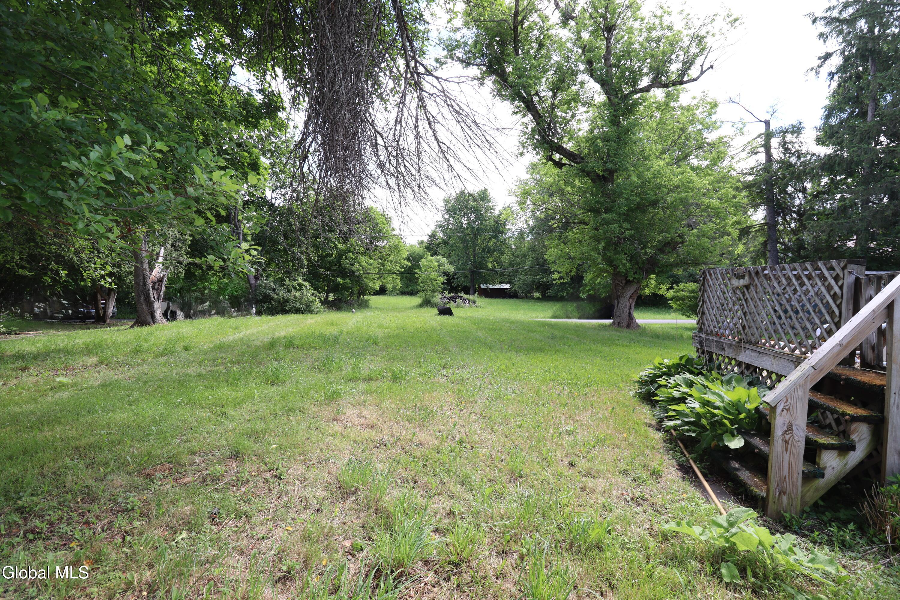 113 Dumler Lane Fort Hunter NY 12069