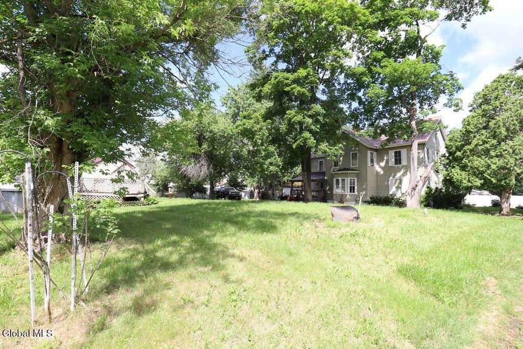 113 Dumler Lane Fort Hunter NY 12069