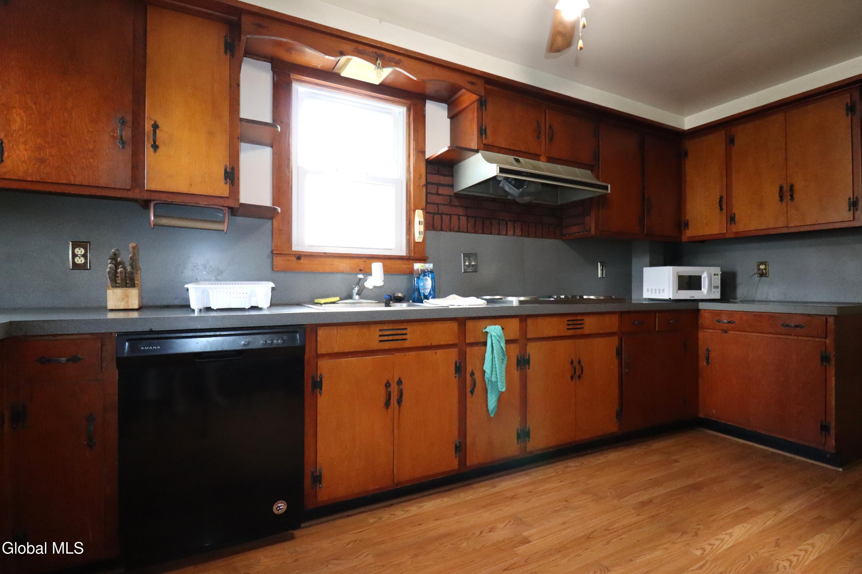 113 Dumler Lane Fort Hunter NY 12069
